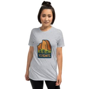 Yosemite National Park Short-Sleeve Basic Unisex T-Shirt